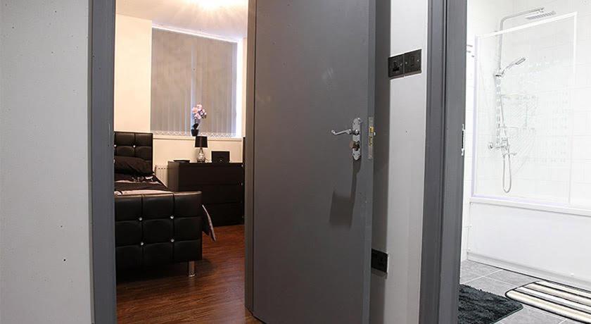 Lewis Apartment 1 Northern Quarter Sleeps Upto 4 مانشستر المظهر الخارجي الصورة
