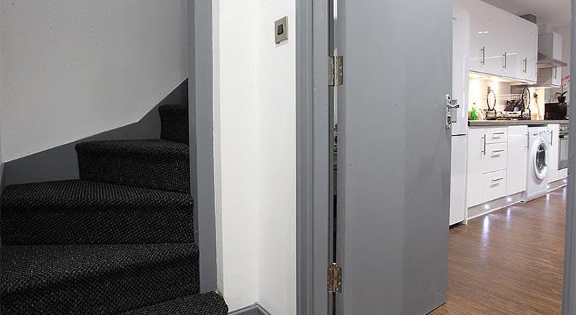 Lewis Apartment 1 Northern Quarter Sleeps Upto 4 مانشستر المظهر الخارجي الصورة