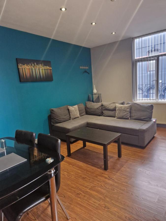 Lewis Apartment 1 Northern Quarter Sleeps Upto 4 مانشستر المظهر الخارجي الصورة